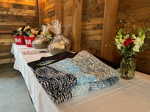 dinner event door prizes